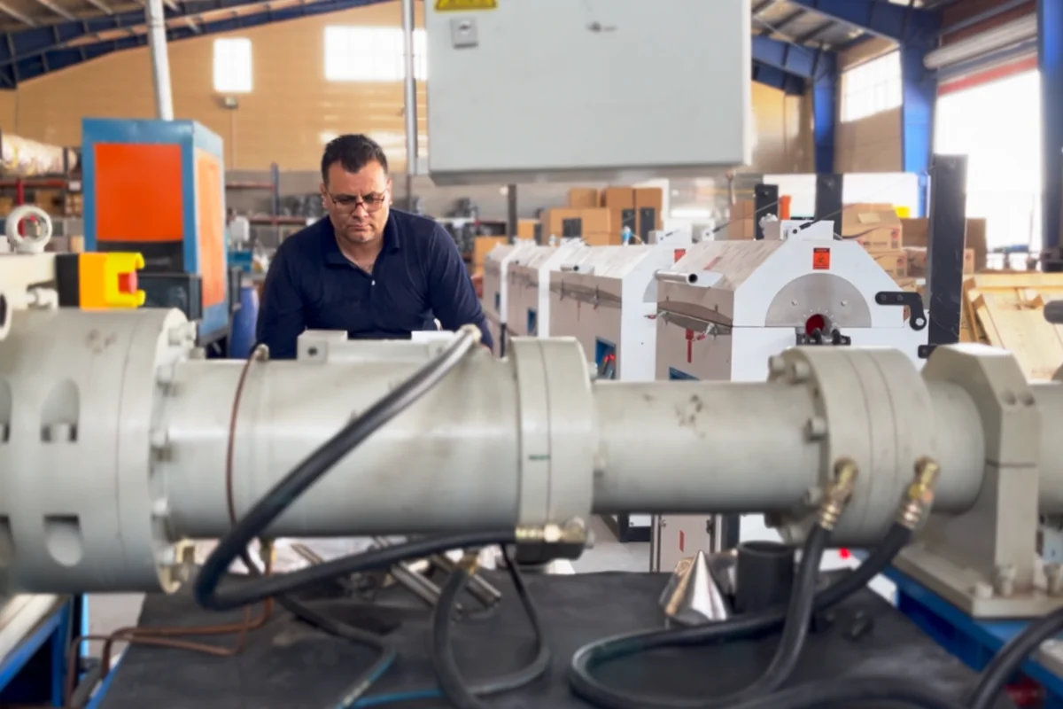 Silicone extrusion production equipment